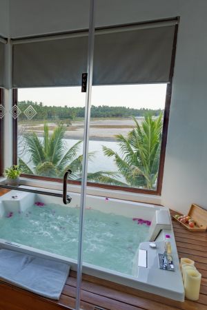 Amaranthe Bay Review 10