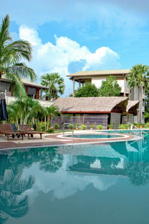 Amaranthe Bay Review 11